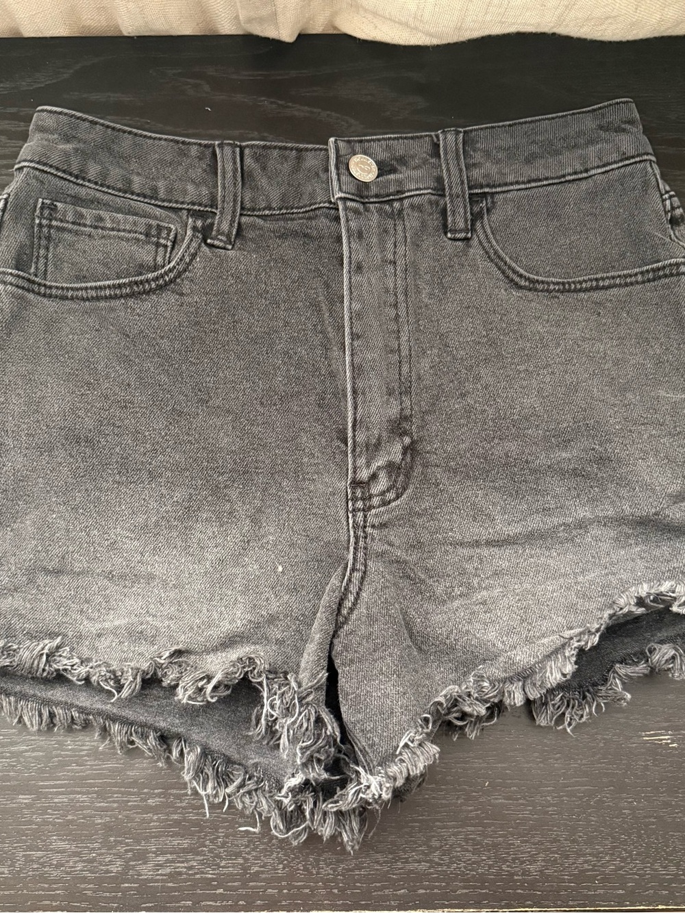 Hollister High-Rise Black Denim Frayed Hem Women’s Shorts